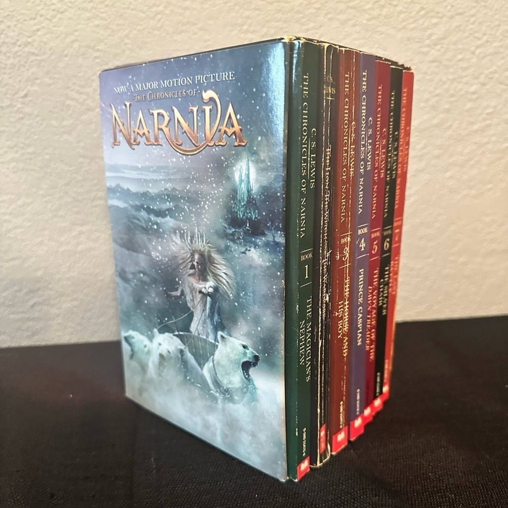 Chronicles of narnia boxed set books 1-7